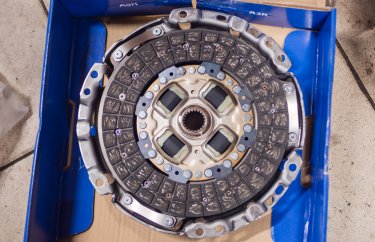 Замена сцепления Тойота Аурис робот (подробные фото и видео)