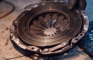 Замена сцепления Тойота Аурис робот (подробные фото и видео)