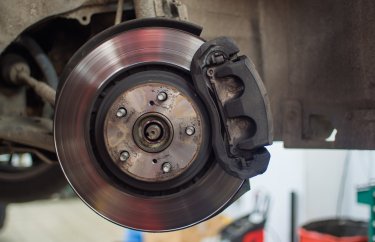 Замена колодок Тойота Хайлендер (подробные фото и видео)