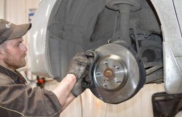 Замена тормозных колодок и дисков Тойота Камри (подробные фото)