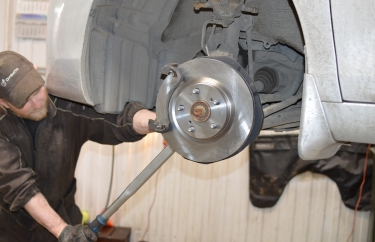 Замена тормозных колодок и дисков Тойота Камри (подробные фото)