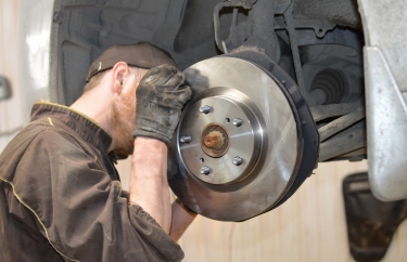 Замена тормозных колодок и дисков Тойота Камри (подробные фото)