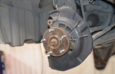 Замена тормозных колодок и дисков Тойота Камри (подробные фото)