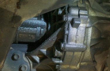 Течь масла из коробки Тойота Камри