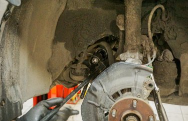 Замена рулевой тяги Тойота Камри V40