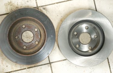 Замена тормозных дисков Тойота Камри