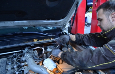 Замена масляного фильтра Toyota Prado 150