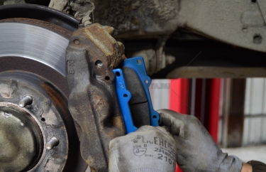 Замена тормозных колодок Тойота Ленд Крузер Прадо 150