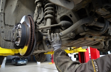 Замена втулок переднего стабилизатора Prado 150