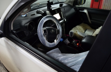 Комплект для защиты салона автомобиля