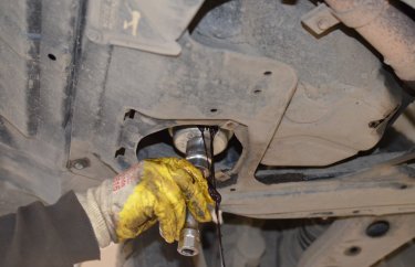 Замена масляного фильтра Тойота Хайлендер