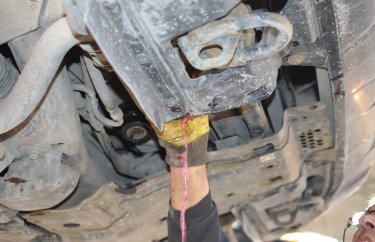 Замена охлаждающей жидкости Тойота Ленд Крузер 200