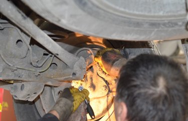 Замена тормозной жидкости Тойота Ленд Крузер 200