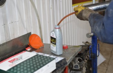 Замена трансмиссионного масла Тойота Ленд Крузер