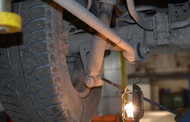 Диагностика задней подвески Тойота Ленд Крузер 200