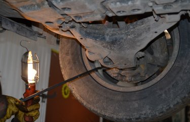 Проверка шаровой опоры Тойота Ленд Крузер