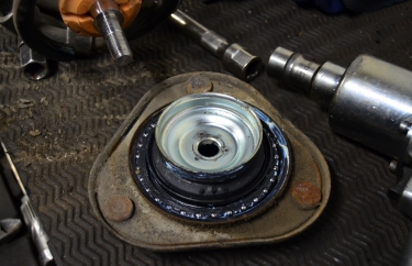 Опорный подшипник Тойота Рав4