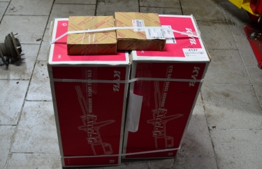 Новые стойки на Тойоту Рав4