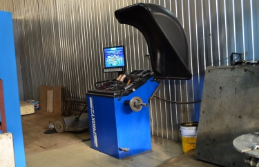 Балансировочный стенд в СТО "Орбита"