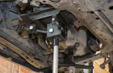 Снимаем коробку Тойота Королла