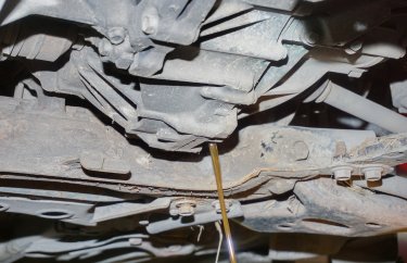 Сливаем трансмиссионное масло Тойота Королла