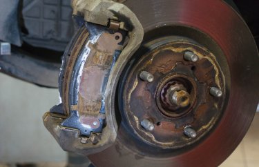 Замена колодок Тойота Камри V50 (подробные фото и видео)