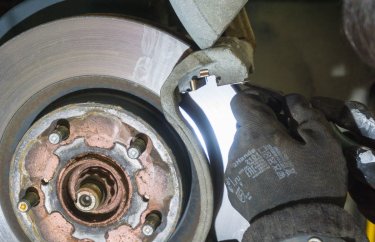 Замена колодок Тойота Камри V50 (подробные фото и видео)