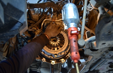 Установка корзины сцепления